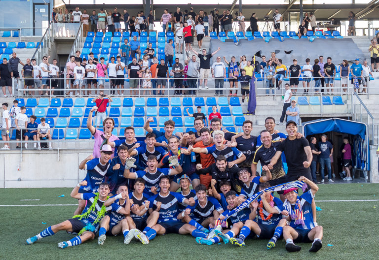 El Juvenil A del CF Badalona és de Divisió d’Honor!