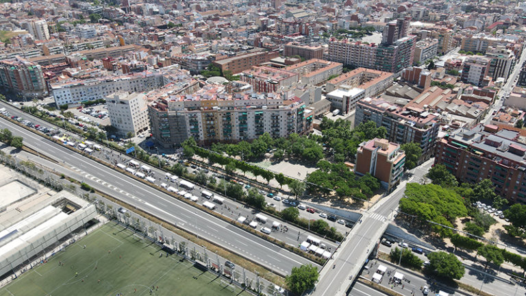 50 entitats alliberen la C-31 de vehicles en la Diada de l’Educació