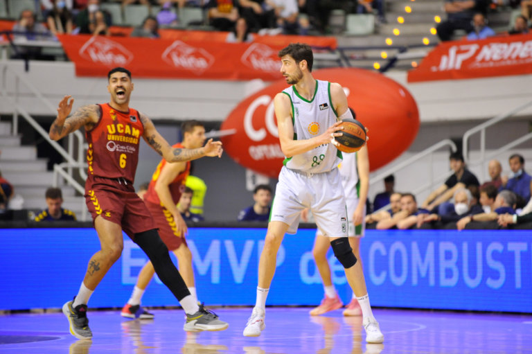 El Joventut recupera la tercera posició (71-83)