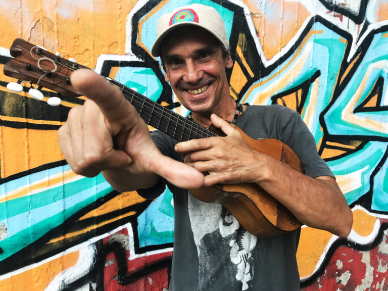 Manu Chao omple el teatre d’El Círcol en temps rècord