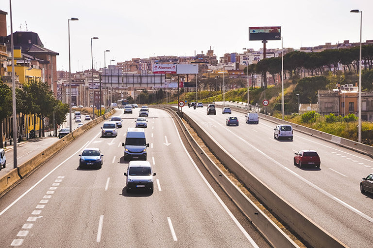 Fre al nou viaducte i al carril bus de la C-31 a Badalona