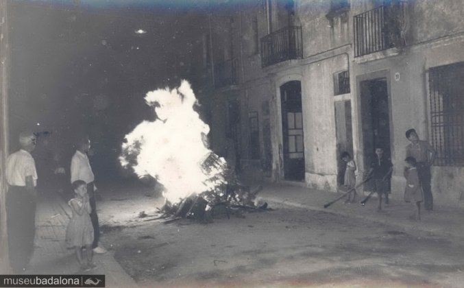 La nit de Sant Joan de l’any 1954, al carrer de la Conquista