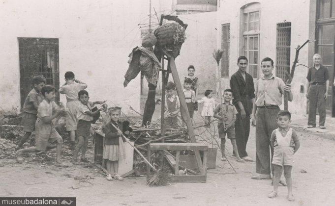 195l: corraló dit de Cal Carranyo, del carrer del Magatzem.