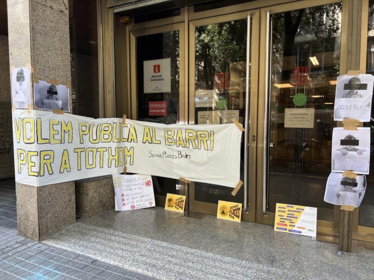 Educació posa un pegat, però no soluciona el problema estructural de places a Badalona
