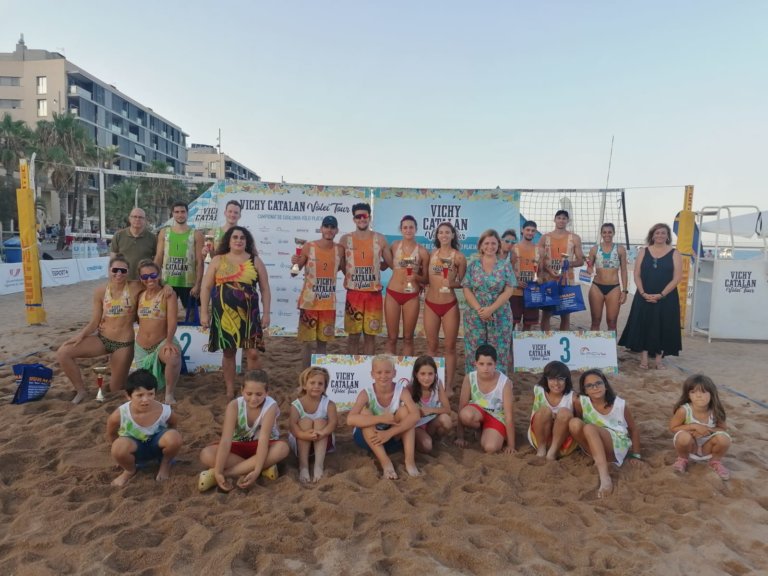 Badalona gaudeix amb el Campionat de Catalunya de Vòlei Platja