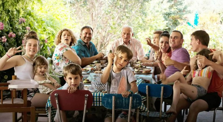 ‘Alcarràs’ de la badalonina Carla Simón triplica les còpies en cinemes