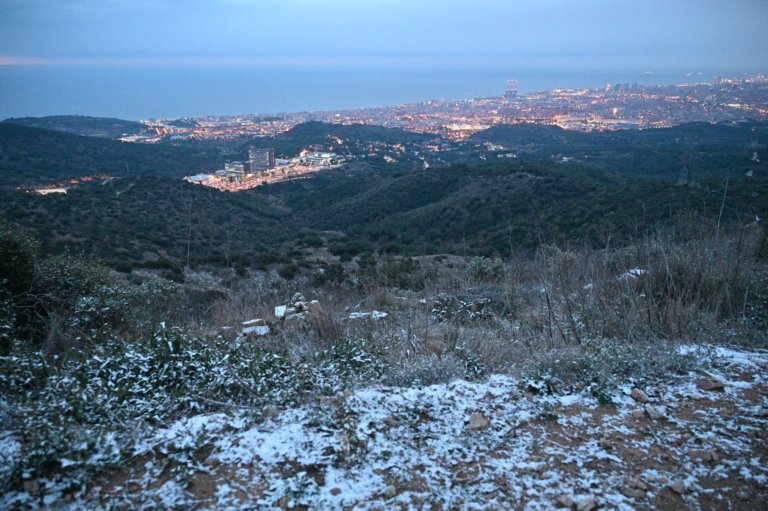 La neu fa acte de presència a Badalona
