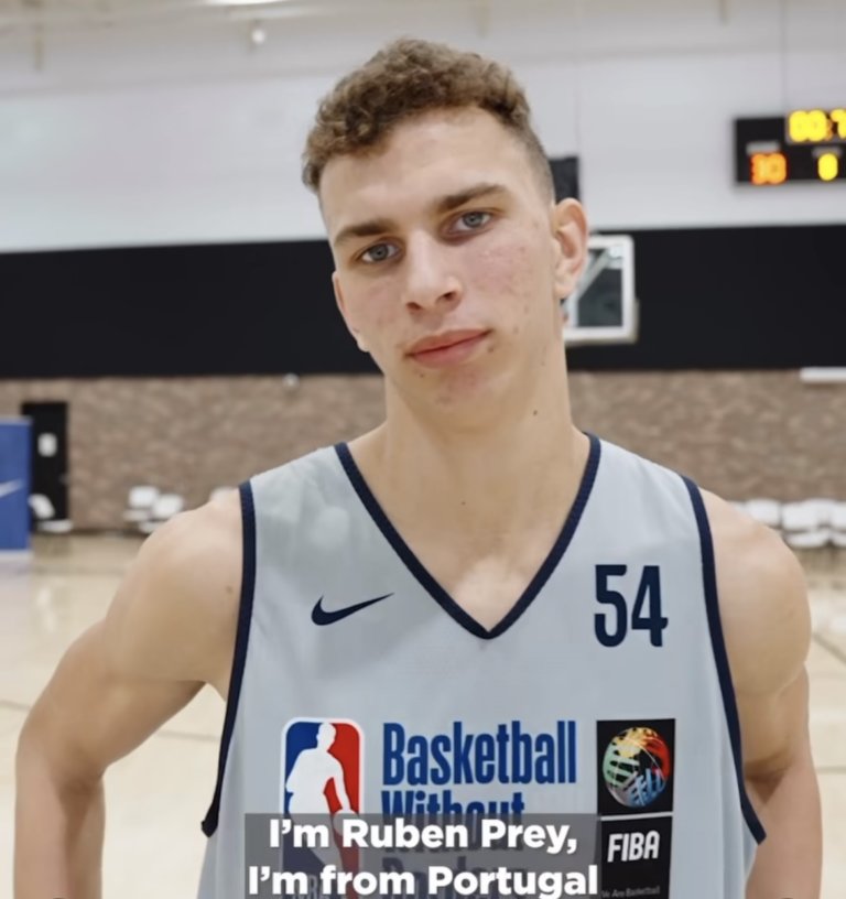 Ruben Prey ensenya què és la pedrera verd-i-negra a l’All Star de Utah