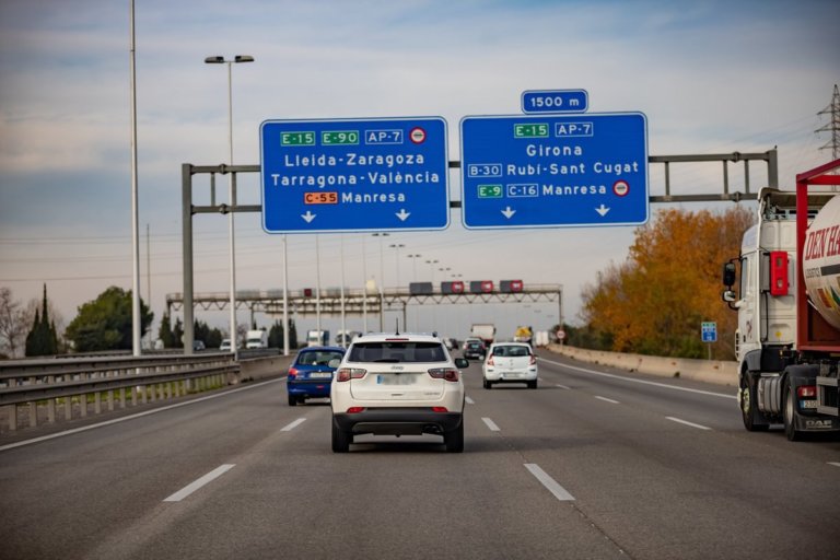 Desarticulat a Badalona un grup criminal que robava càrregues de camions en àrees de servei de l’AP-7