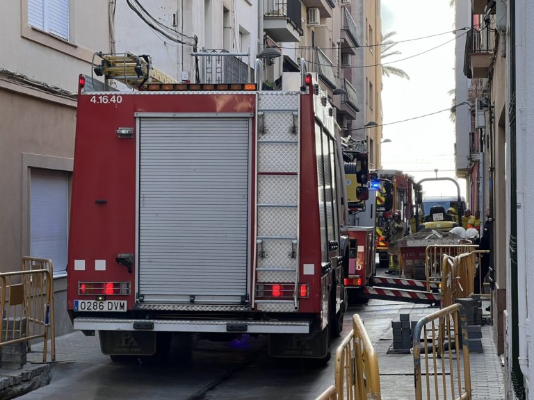 Incendi a un pis del carrer de la Mercè de Badalona sense ferits