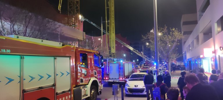 Quatre treballadors ferits en l’esfondrament parcial d’un edifici en obres del carrer Guifré