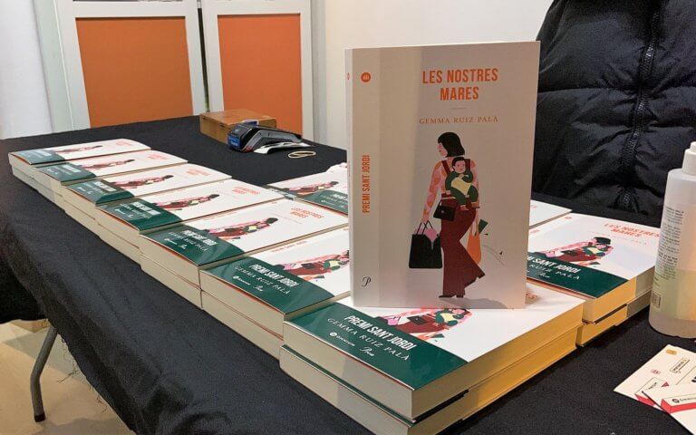 L’escriptora Gemma Ruiz presenta ‘Les nostres mares’ a Badalona