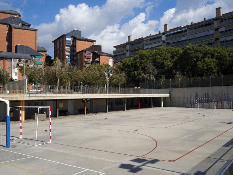 Aquestes són les 8 escoles de Badalona que obren el seu pati durant la Setmana Santa