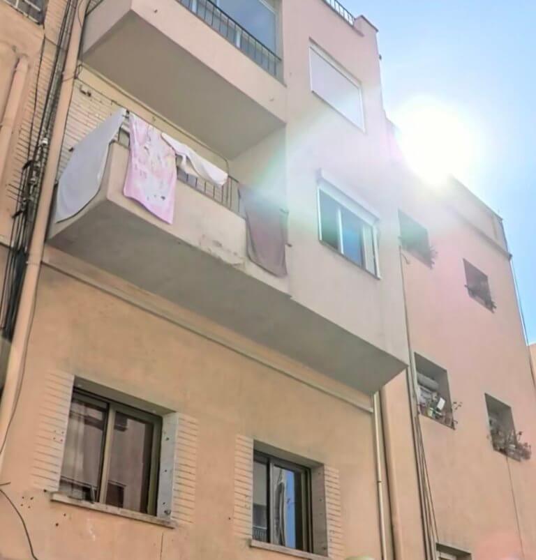 Les vuit famílies de l’edifici del carrer Calderón de la Barca hauran d’abandonar el seu habitatge aquest divendres