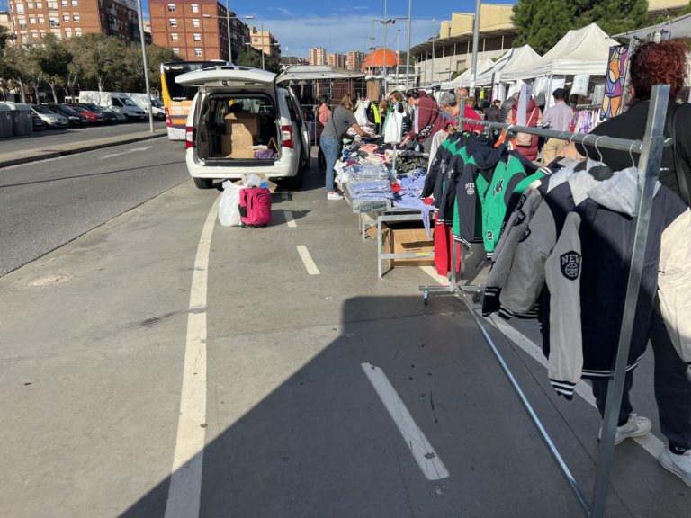 L’AVV Progrés troba a faltar el pla de mobilitat i neteja i la compatibilitat amb els usos actuals de Pep Ventura amb els encants