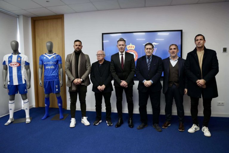 El CF Badalona i el RCD Espanyol signen un conveni de col·laboració