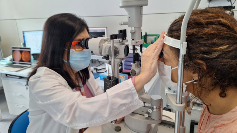 Un protocol d’atenció pioner serveix per detectar més d’un centenar d’ictus de retina a l’Hospital Germans Trias