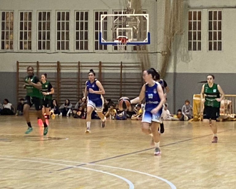 El femení B de la Penya guanya el derbi a Casagemes