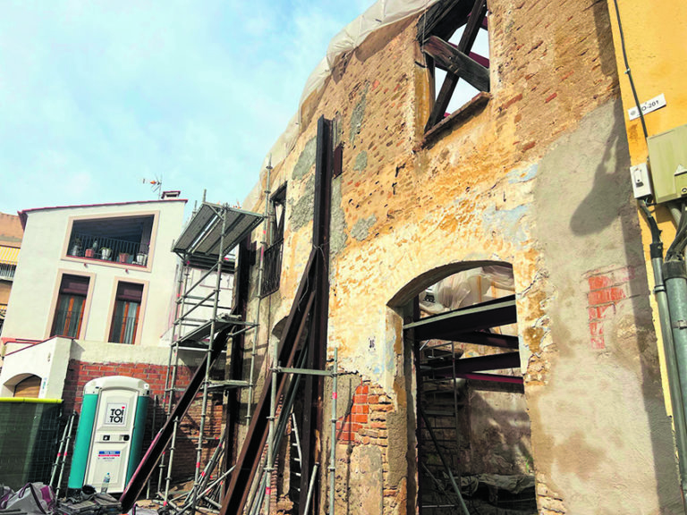 Comença la rehabilitació de Can Trias, la masia del carrer Sant Sebastià