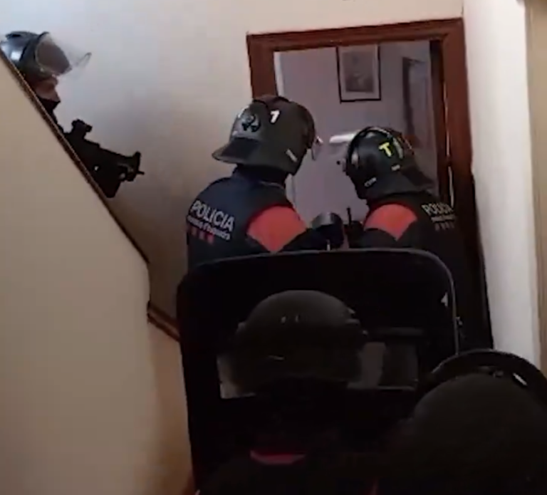 VÍDEO l Desmantellat un grup criminal multireincident especialitzat en robatoris amb força