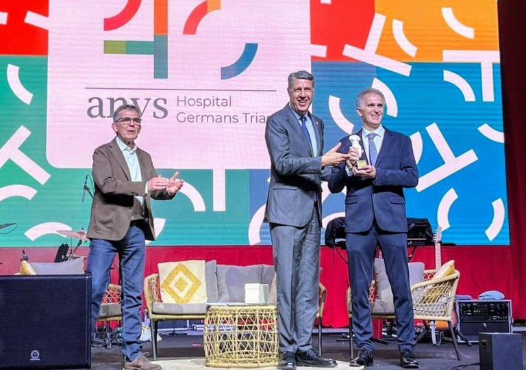Badalona atorga la Venus de la ciutat a l’hospital Germans Trias
