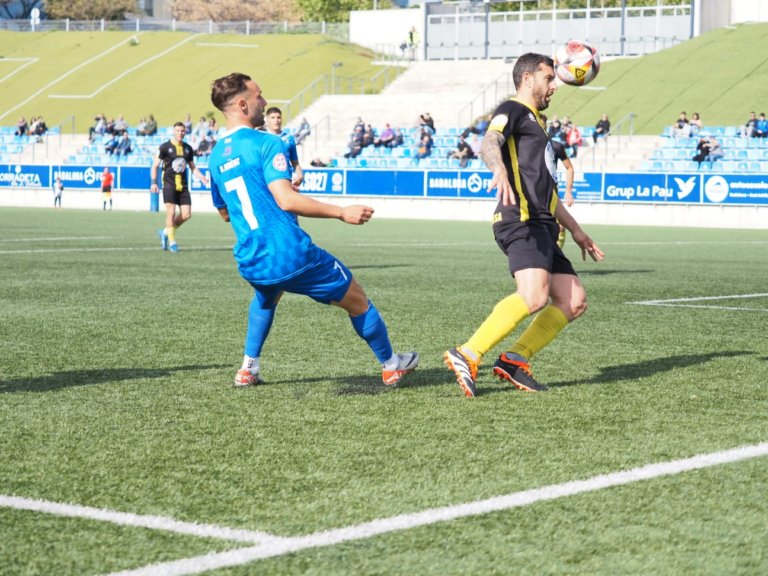 Ensopegada del Badalona a l’Estadi (0-2)