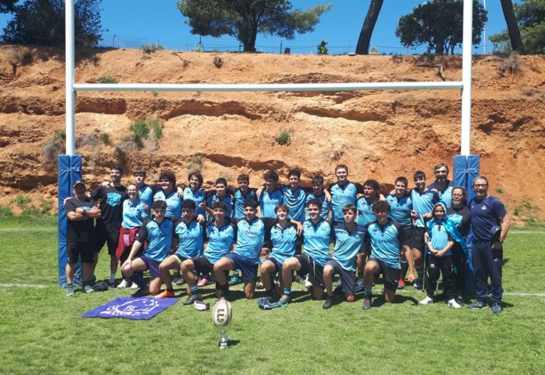 L’equip S-18 del Rugby Badalona, campió de la Copa Catalana argent