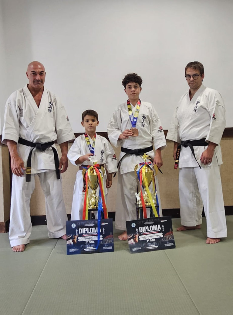 El Dojo Urban assoleix dues medalles als Campionats d’Europa de Kyokushin
