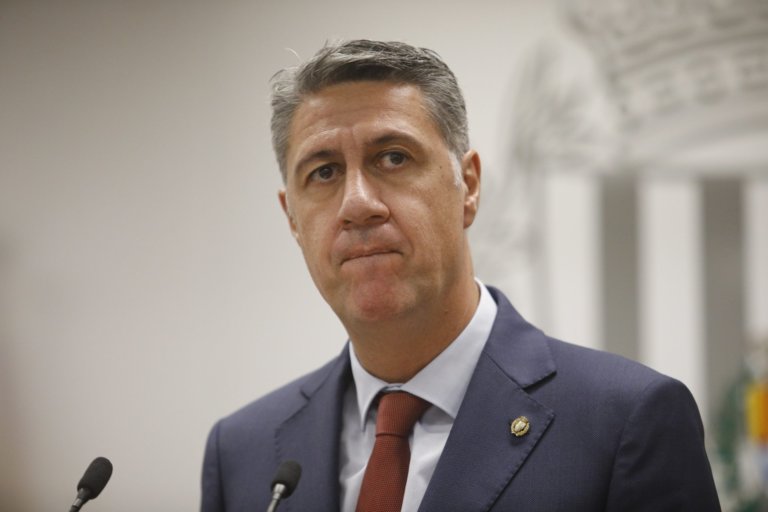 A les 13.05, el cas de les antenes s’ha declarat vist per sentència i s’obre un nou període d’espera per a dilucidar el futur polític d’Albiol