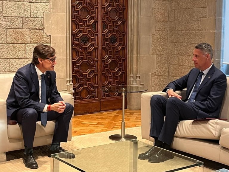 Albiol ofereix al president Illa sòl per a nous jutjats i les consultes externes de Can Ruti al centre de la ciutat