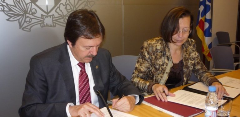 Segon pas protocol·lari per posar els jutjats a Can Llamas, després del primer fet el 2009 entre l’alcalde Serra i la consellera Tura