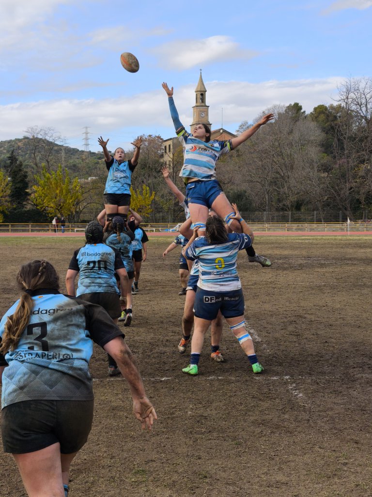 Victòria treballaada del femení del Rugby Club Badalona