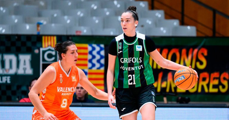 La Penya lluita però cau de manera clara contra València