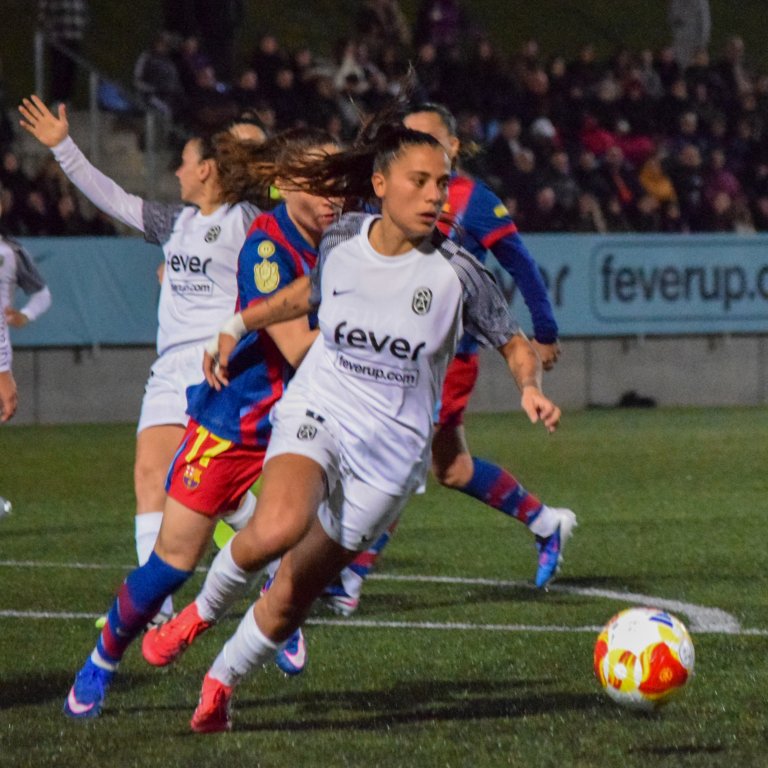El Badalona Women resisteix el domini del Barça amb Maria López Valenzuela com a heroïna