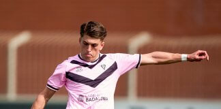 Joaco dona els tres punts al Badalona a Mollerussa amb un gran servei de falta (0-1)