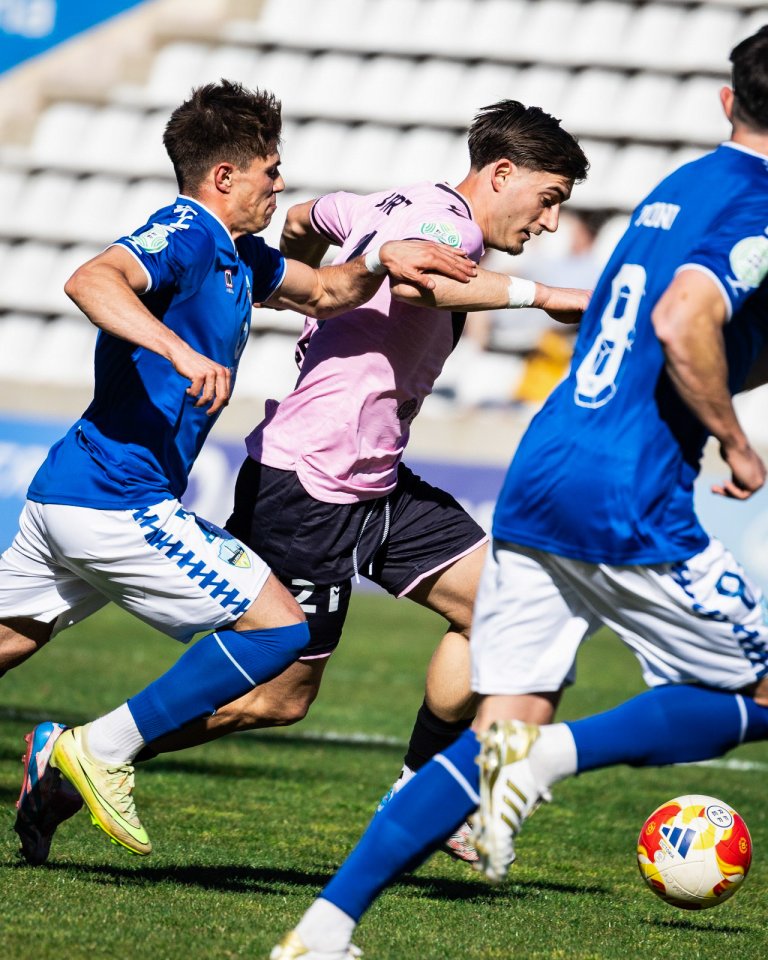 El Badalona guanya a Lleida amb un gol de Joaco al minut 88 (0-1)
