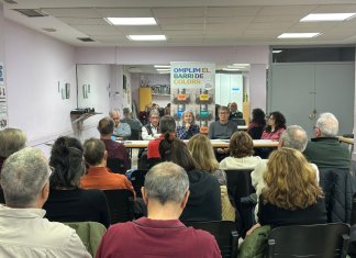 Relleu al capdavant de l’AVV Progrés, que compta amb un nodrit equip