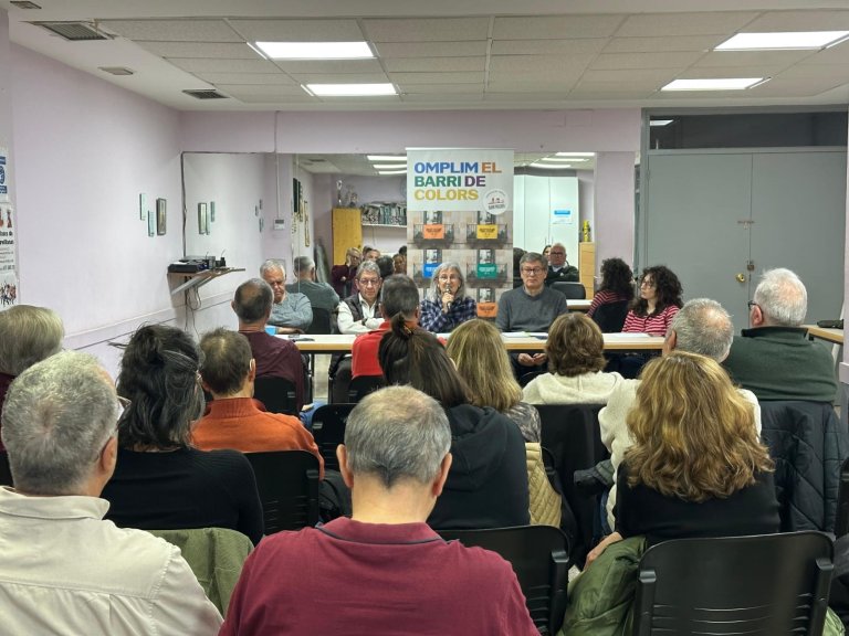 Relleu al capdavant de l’AVV Progrés, que compta amb un nodrit equip