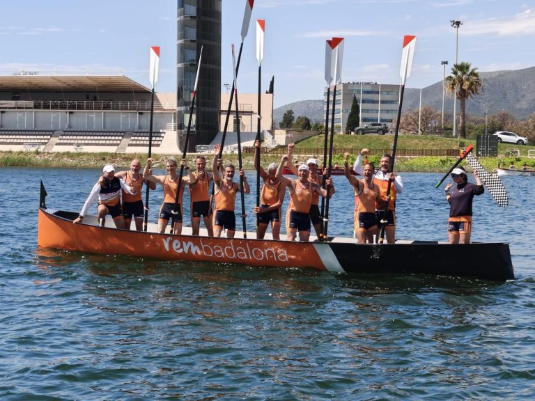 El veterà masculí del Rem Badalona es proclama campió de la Lliga Catalana de Llaüt Mediterrani
