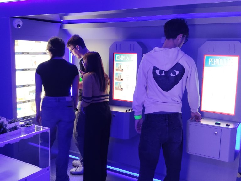 Els estudiants del Badalonès accepten el repte de l’escape room financer “Finexit”