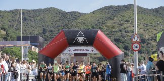 Més de 700 persones participen en la 31a Cursa Atlètica de la Sanitat Catalana a Badalona