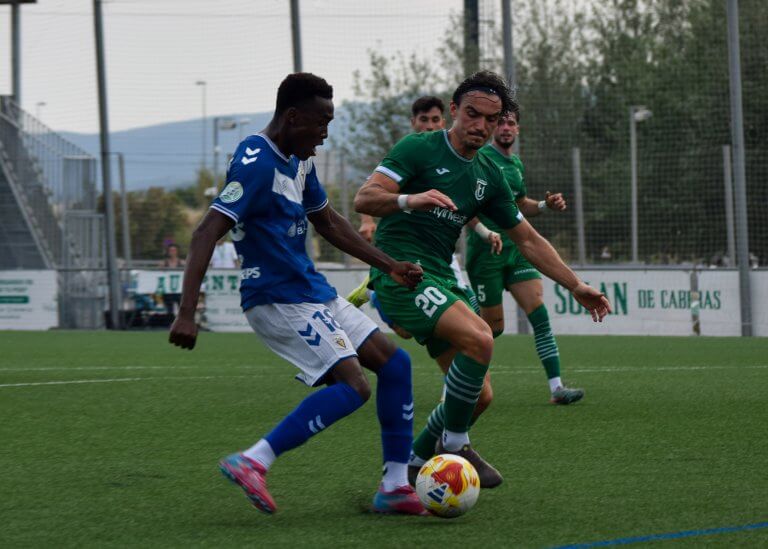 El Badalona surt golejat de Cornellà i necessitarà una proesa a l’Estadi