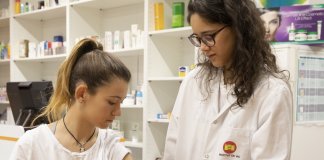 Professionals sanitaris a les escoles: més suport per a l’alumnat que necessita cures de salut